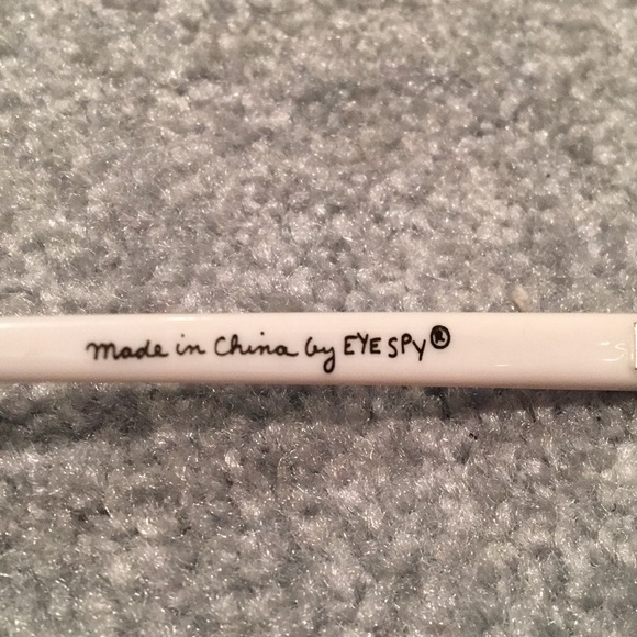 Vintage 1980’s Sunglasses - Picture 16 of 16